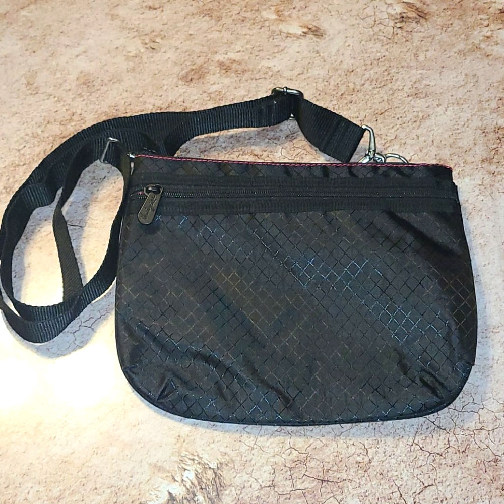 Thirty-one black small crossbody purse